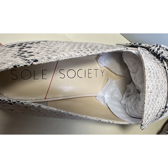 Sole Society So Tamani Women's Flat Loafers Tan Snakeskin Size 10 Runs Large - Picture 6 of 11